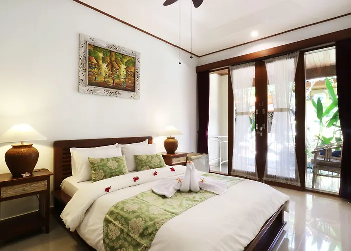 Wayan Guest house 2*