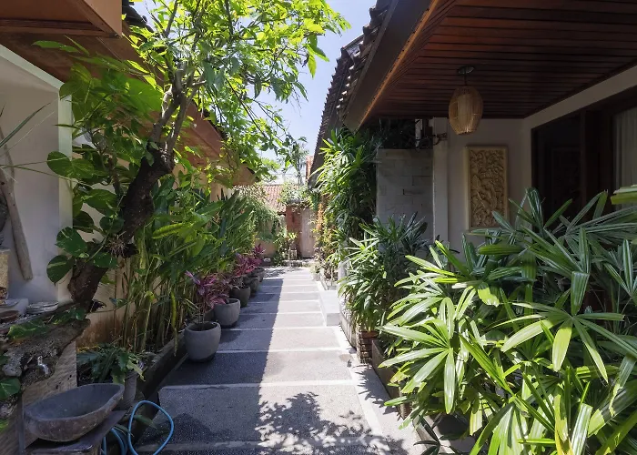 Konukevi Wayan Sanur